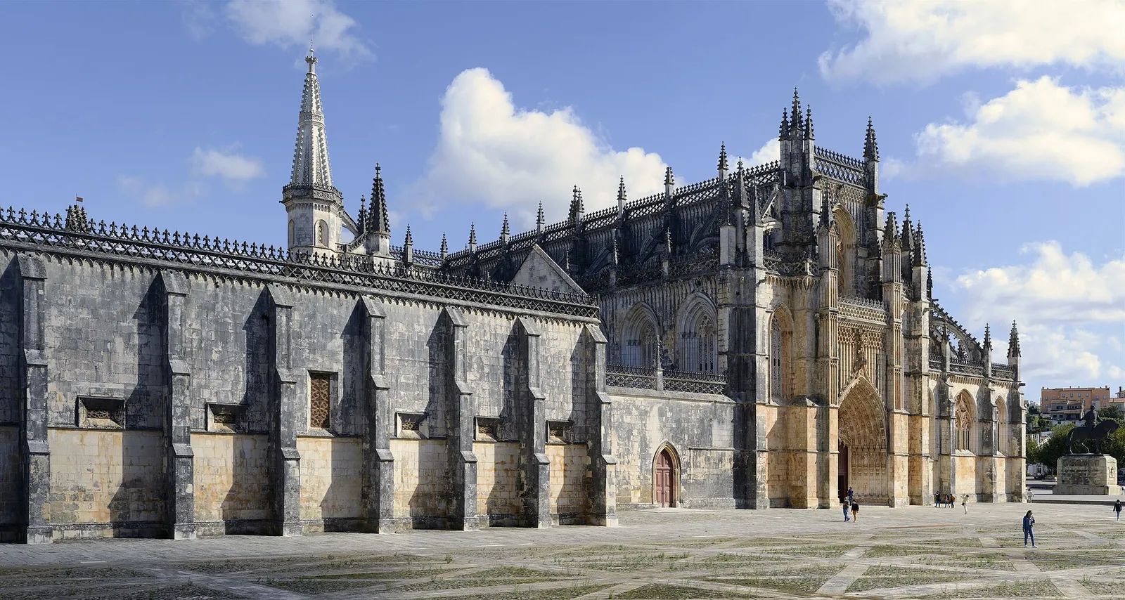The Monastery of Batalha, a two-hour stop between Lisbon and Porto